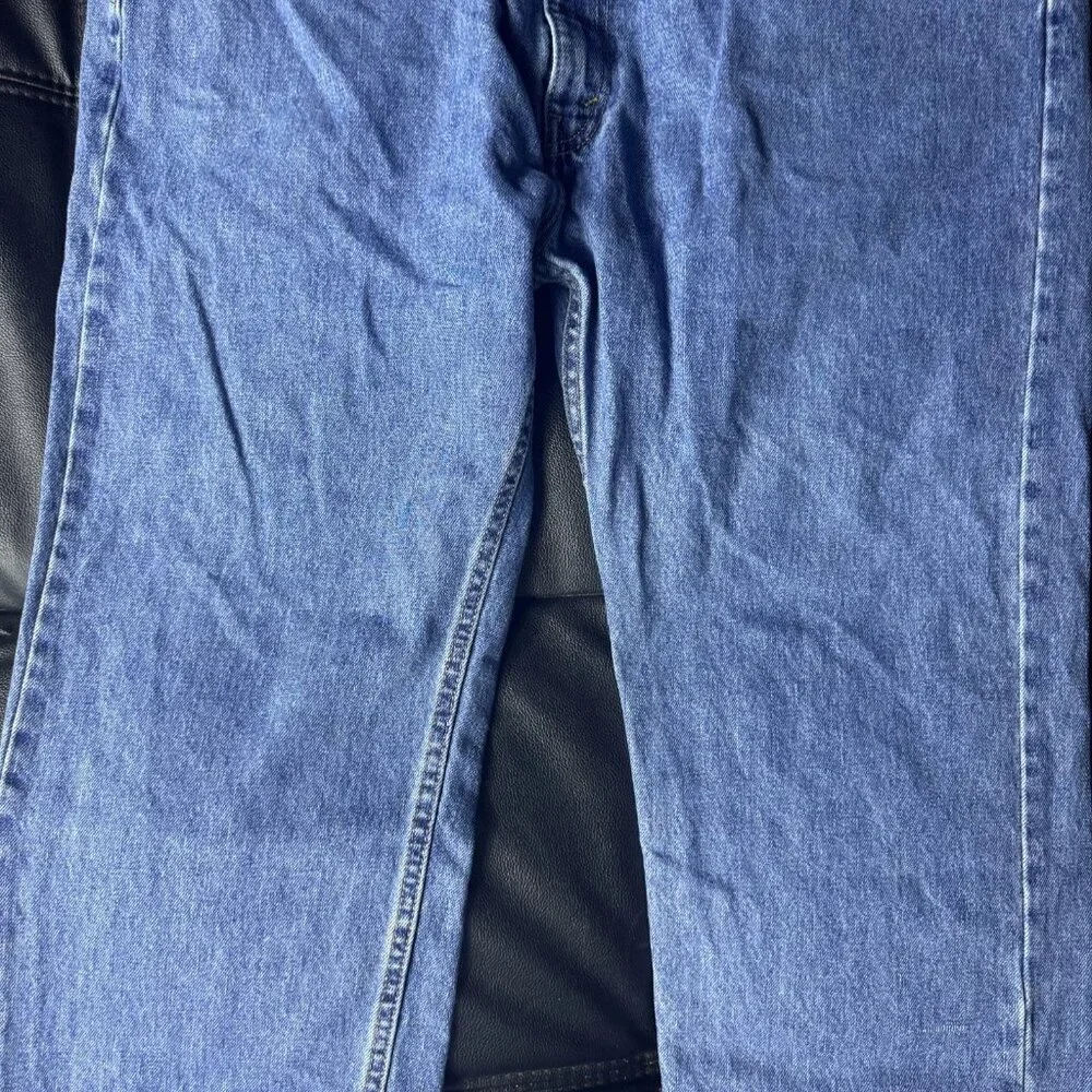Levi Strauss Co. Men's Straight Leg Jeans Blue Denim‎ Light Wash 5-Pocket 42x30